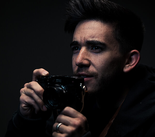 man with a cammera